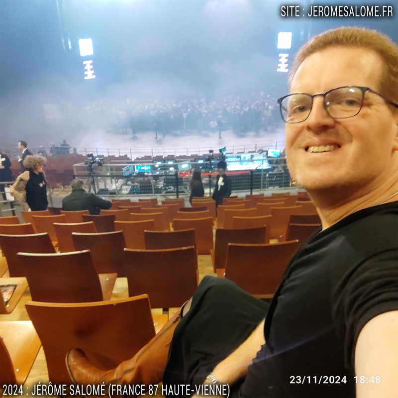 Jérôme Salomé Homme en robe