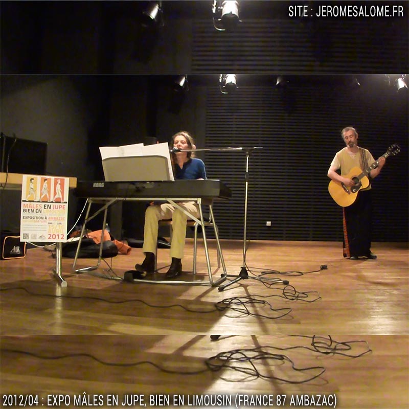 iojik et niko chante homme en jupe