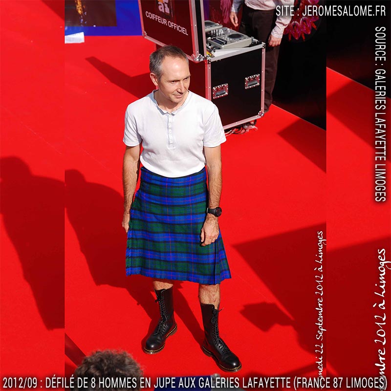 Pascal Bruneau, homme en jupe