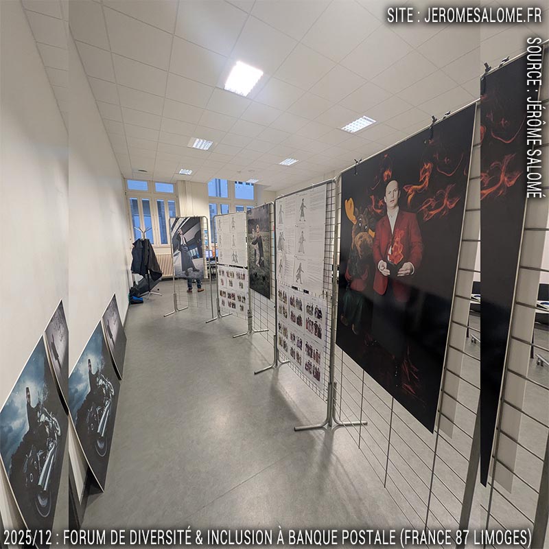 exposition hommes en jupe à la Banque Postale