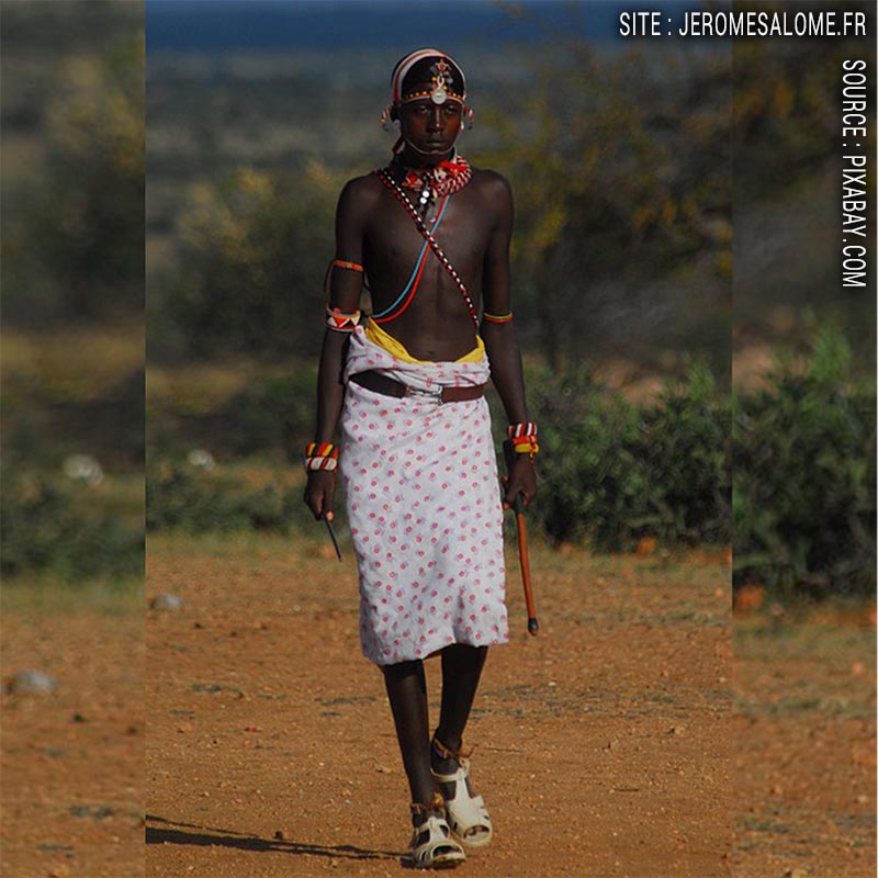 Tenue de cérémonie de mariage Samburu