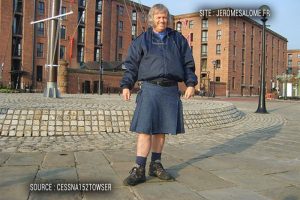 Alex, un homme en jupe d’Ecosse