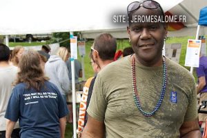Vince, un homme en jupe du Minnesota aux Etats-Unis