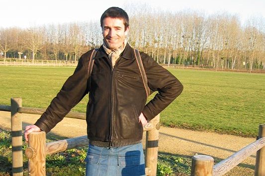 Dominique, de Poitou-Charentes en France, m’a succédé à la présidence de l’Association Hommes en jupe